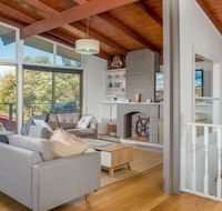 The Cape Escape - Accommodation Gladstone