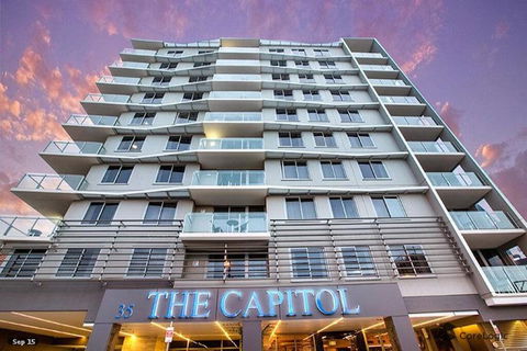 The Capitol Apartments - Accommodation Gladstone 0