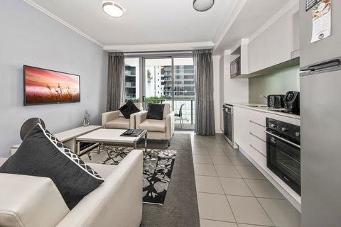 The Capitol Apartments - Accommodation Gladstone 2