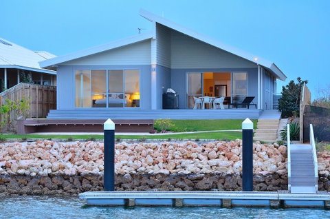The Carnarvon Luxury Canal Home - Accommodation Gladstone 0