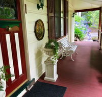 The Chalet Guesthouse And Studio - Accommodation Gladstone