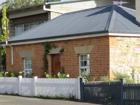 The Cottage South Hobart - Accommodation Gladstone 0