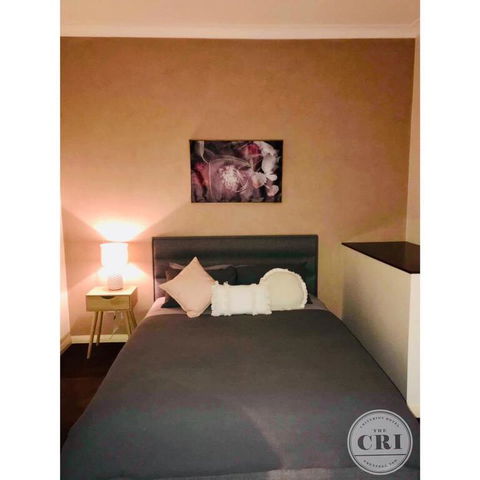 The Cri On Main - Accommodation Gladstone 0