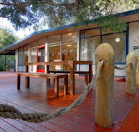 The Decks  Silverleaves - Accommodation Gladstone