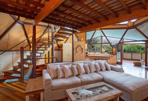 The Dome House - Accommodation Gladstone 0