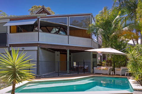 The Dome House - Accommodation Gladstone 1