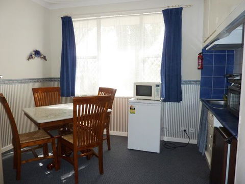 The Doo Drop Inn - Accommodation Gladstone 1