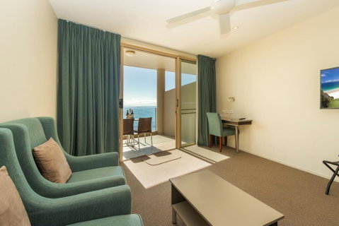 The Dorsal Boutique Hotel - Accommodation Gladstone 2