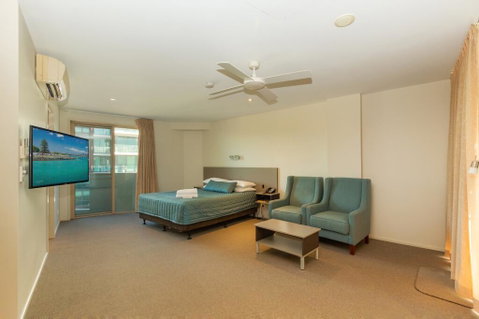 The Dorsal Boutique Hotel - Accommodation Gladstone 1