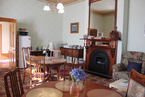 The Dragonfly North West - Accommodation Gladstone 3