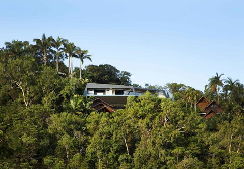 The Edge - Port Douglas - Accommodation Gladstone 1