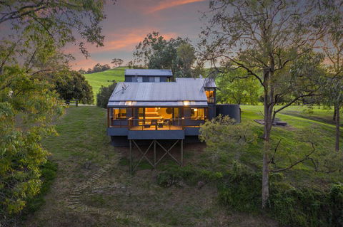 The Edge Villa - Accommodation Gladstone 1