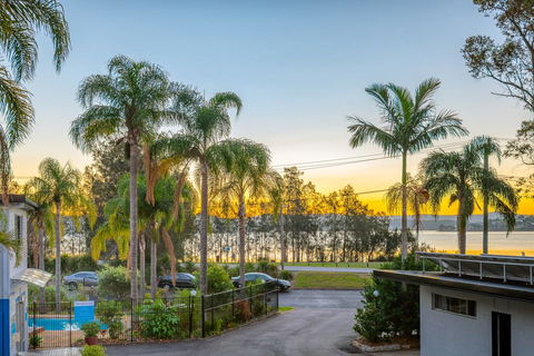 The Esplanade Motel - Accommodation Gladstone 2
