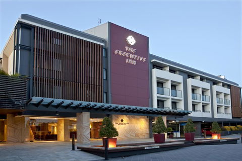 The Executive Inn, Newcastle - Accommodation Gladstone 1