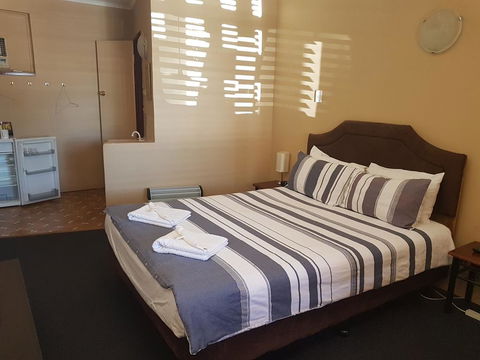 The Flinders Hotel Motel Port Augusta - Accommodation Gladstone 0
