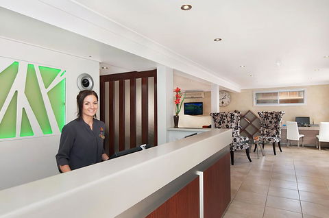 The Galaxy Motel - Accommodation Gladstone 3