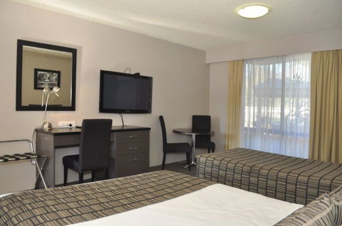The Galaxy Motel - Accommodation Gladstone 1