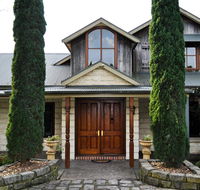 The George Yering - Accommodation Gladstone