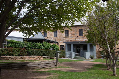 The Globe Hotel, Rylstone - Accommodation Gladstone 0