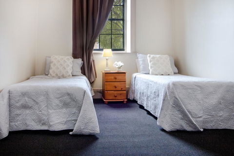The Globe Hotel, Rylstone - Accommodation Gladstone 3