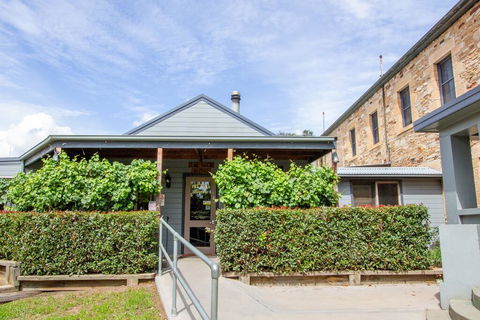 The Globe Hotel, Rylstone - Accommodation Gladstone 1