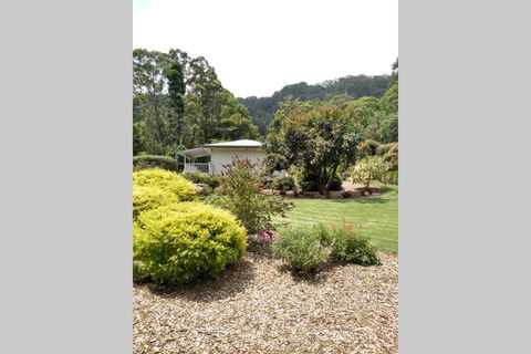 The Greenhouse - Accommodation Gladstone 3
