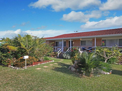 The Heights - Home Style Comforts - Accommodation Gladstone 0