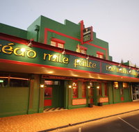 The Irish Village - Accommodation Gladstone