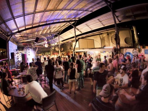 The Jack Backpackers - Accommodation Gladstone 2