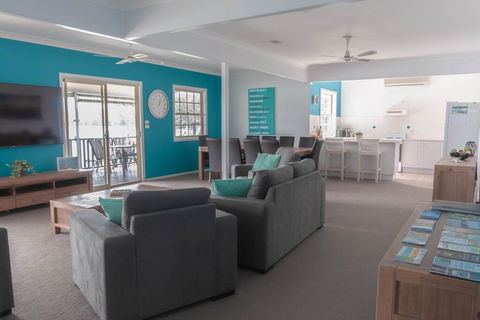 The Jetty House Jervis Bay - Accommodation Gladstone 1
