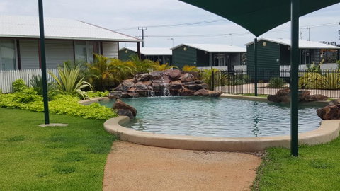 The Leprechaun Resort - Accommodation Gladstone 3