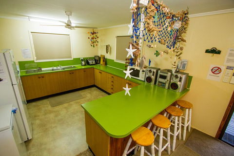 The Little House - Accommodation Gladstone 1