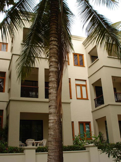 The Mediterranean Port Douglas - Accommodation Gladstone 3