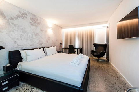 The Nest - Elegant Private Room Near The City + Roof Terrace - Accommodation Gladstone 0