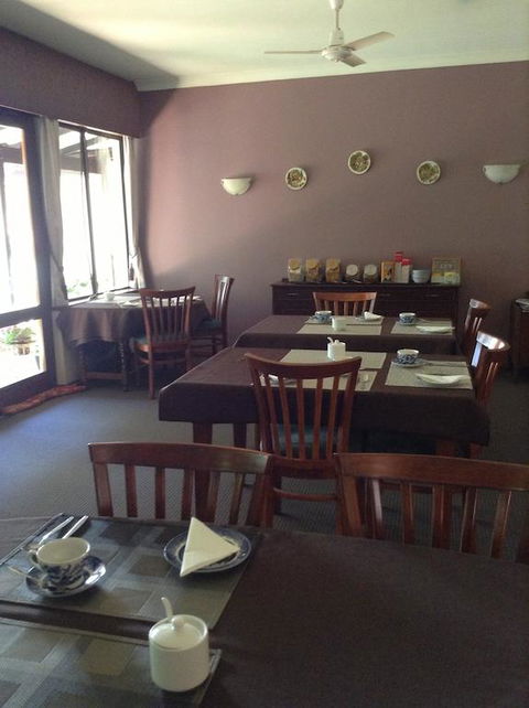 The Noble Grape Guesthouse - Accommodation Gladstone 3