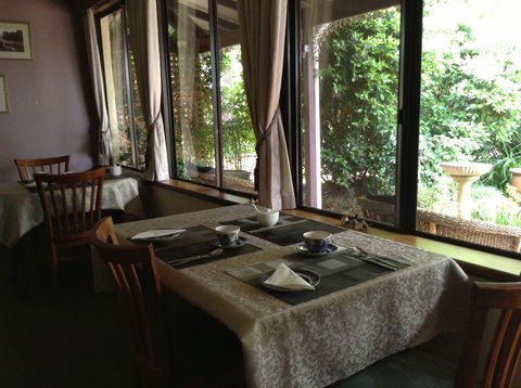 The Noble Grape Guesthouse - Accommodation Gladstone 2