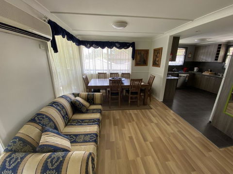 The Nyssa Suites - Accommodation Gladstone 0