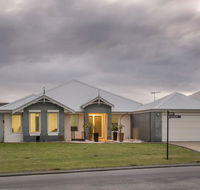 The Oaks - Accommodation Gladstone