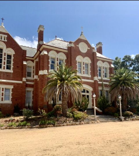 The Old Convent St Arnaud - Accommodation Gladstone 3