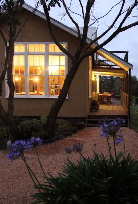 The Old School House - Accommodation Gladstone 3