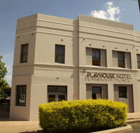 The Playhouse Hotel - Accommodation Gladstone
