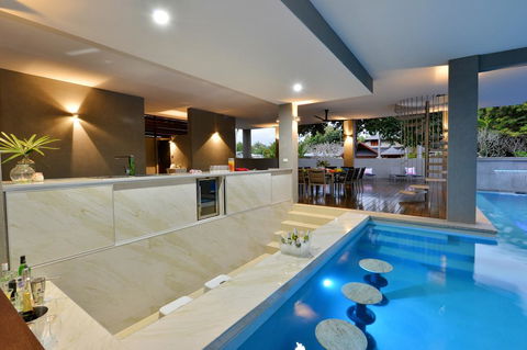 The Port Douglas Beach House - Accommodation Gladstone 0