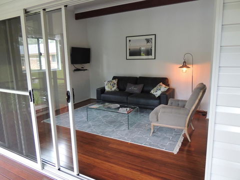 The Pouch B & B - Accommodation Gladstone 3