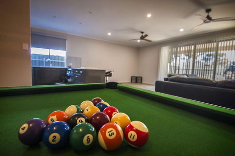 The Races Complex - Accommodation Gladstone 3