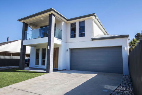 The Races Complex - Accommodation Gladstone 0
