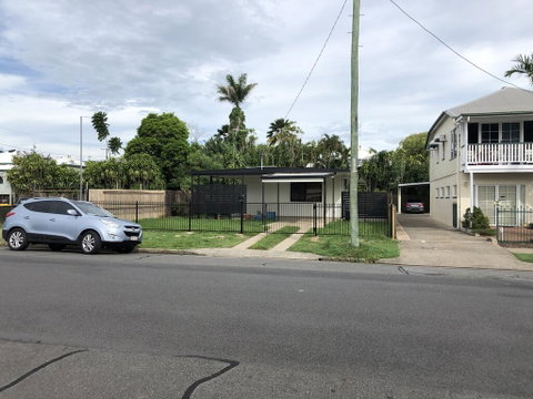 The Red Sparrow 2 - Accommodation Gladstone 3