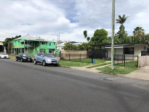 The Red Sparrow 2 - Accommodation Gladstone 2
