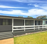 The Relax Shack  Culburra Beach sleeps 7 - Accommodation Gladstone