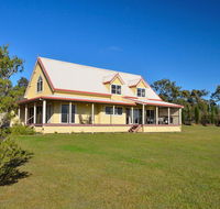 The Residence  Elbourne Wines - Accommodation Gladstone
