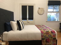 Book Tenterfield Accommodation Vacations Accommodation Gladstone Accommodation Gladstone